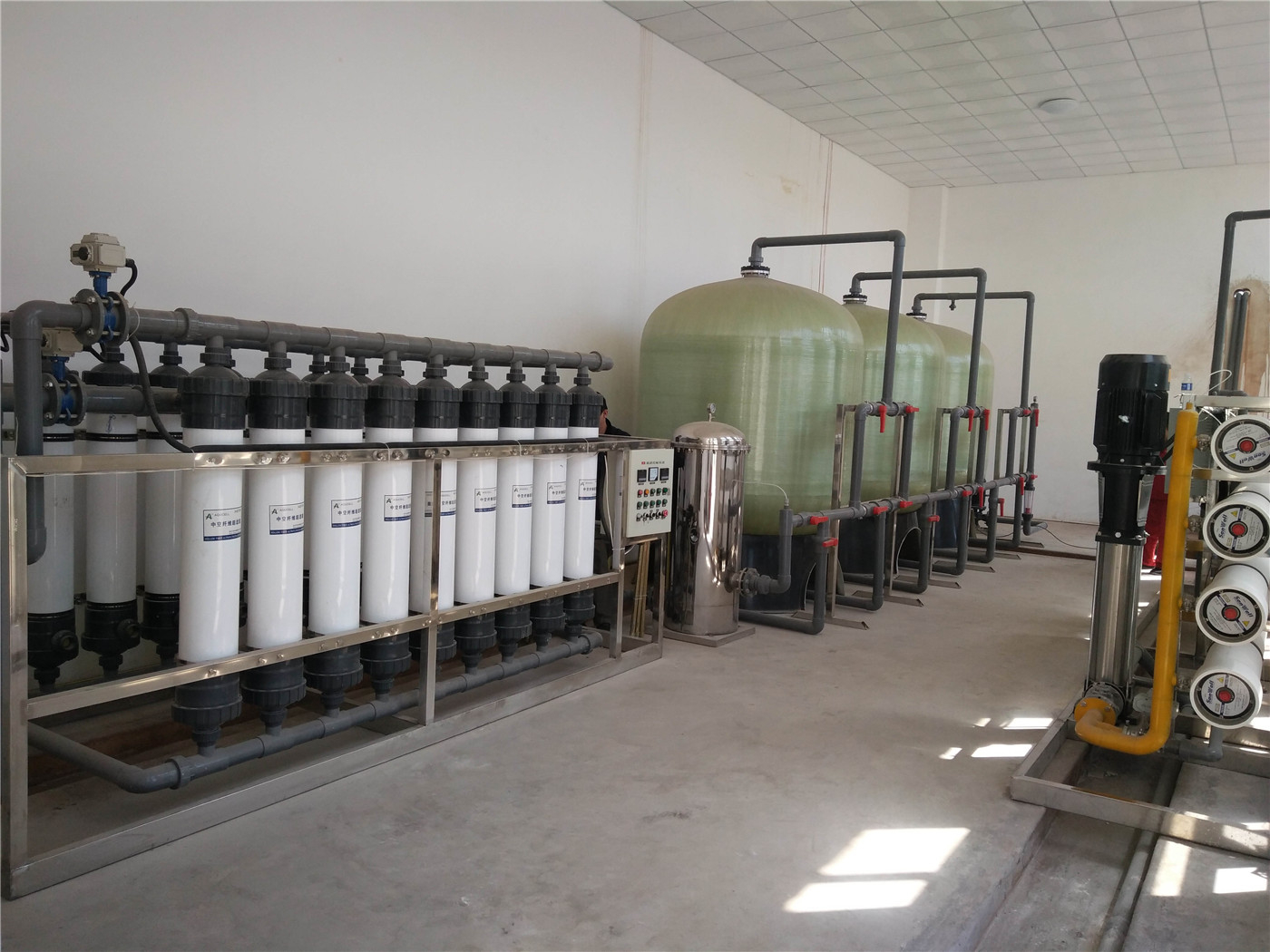 廊坊某金屬制品廠(chǎng)，設(shè)備運(yùn)行中